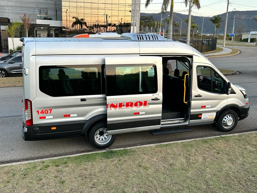Van Executiva Ford Transit — Itnerol